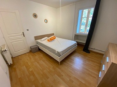 Mignon T2 Meublé A LOUER - ST ETIENNE URSULES/ALBERT THOMAS - 60.8 m2 - 625 &euro; charges comprises par mois