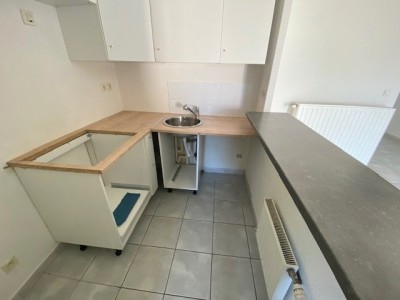 APPARTEMENT T2 - ST GENEST LERPT LES ALLEES DE LA REINE - 47.02 m2 - LOUÉ