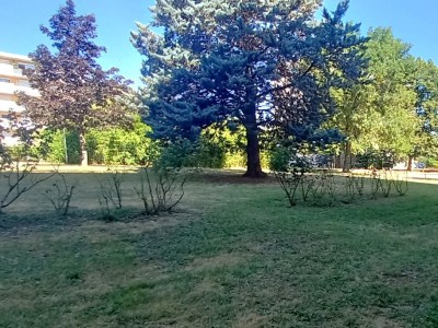 T2 avec balcon A VENDRE - DECINES CHARPIEU GRAND LARGE - BERTHAUDIERE - 45.8 m2 - 179000€