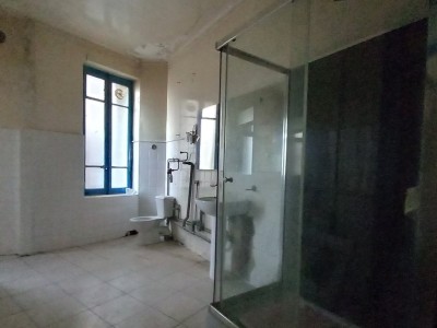 PLATEAU A AMENAGER A VENDRE - RIVE DE GIER - 35.87 m2 - 39900€
