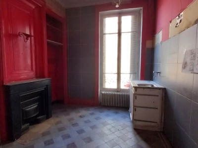PLATEAU A AMENAGER A VENDRE - RIVE DE GIER - 41.59 m2 - 44900€