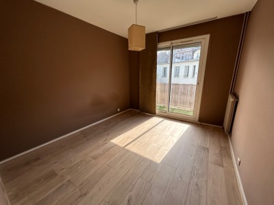 APPARTEMENT T2 - ST ETIENNE BADOUILLERE - 50 m2 - 95000€