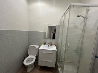 APPARTEMENT T2 A VENDRE - ST ETIENNE BADOUILLERE - 45 m2 - 75 000 €