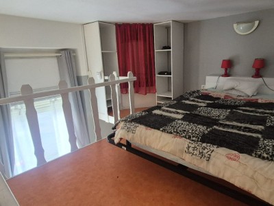 APPARTEMENT T2 A VENDRE - ST ETIENNE BELLEVUE - 41 m2 - 55 000 €