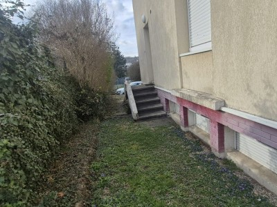 APPARTEMENT T2 A VENDRE - ST ETIENNE BELLEVUE - 41 m2 - 55 000 €