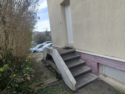 APPARTEMENT T2 A VENDRE - ST ETIENNE BELLEVUE - 41 m2 - 55 000 €