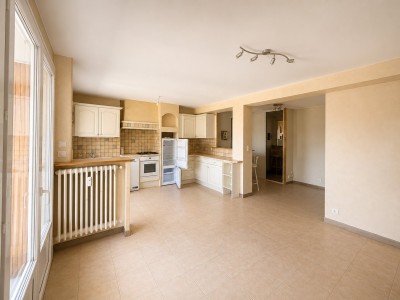 APPARTEMENT T2 A VENDRE - ST ETIENNE BELLEVUE - 50.9 m2 - 82 000 €
