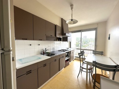 APPARTEMENT T2 A VENDRE - ST ETIENNE BERGSON - 46.6 m2 - 61 000 €