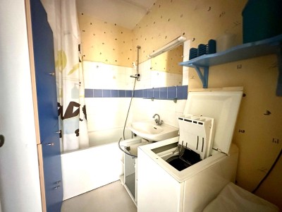 APPARTEMENT T2 A VENDRE - ST ETIENNE BERGSON - 46.6 m2 - 61 000 €