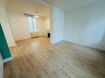 APPARTEMENT T2 A VENDRE - ST ETIENNE CHATEAUCREUX - 47.44 m2 - 85�000�&euro;