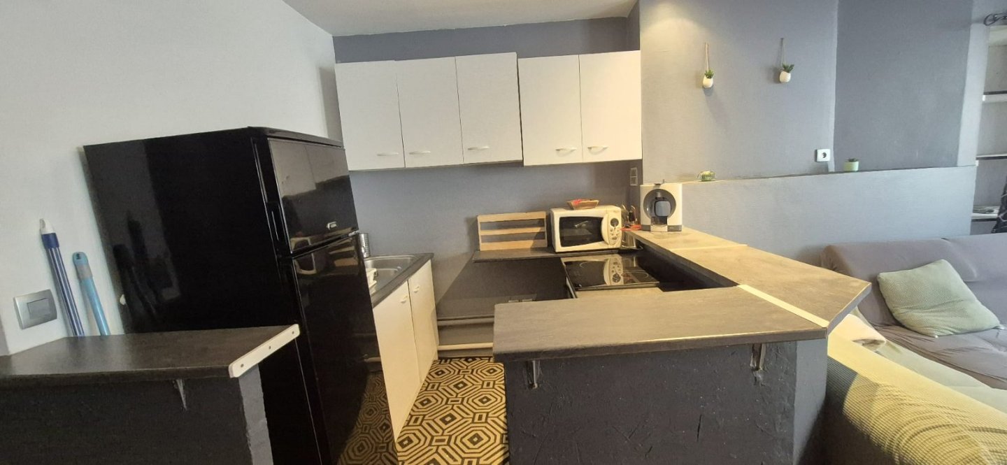 APPARTEMENT T2 A VENDRE - ST ETIENNE CHAVANELLE - 43 m2 - 45�000�&euro;