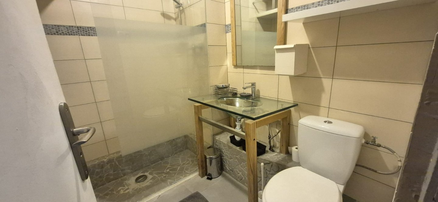 APPARTEMENT T2 A VENDRE - ST ETIENNE CHAVANELLE - 43 m2 - 45�000�&euro;