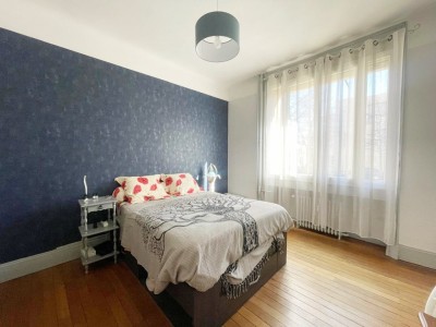 APPARTEMENT T2 A VENDRE - ST ETIENNE FACULTE   CENTRE DEUX - 78.19 m2 - 92000€
