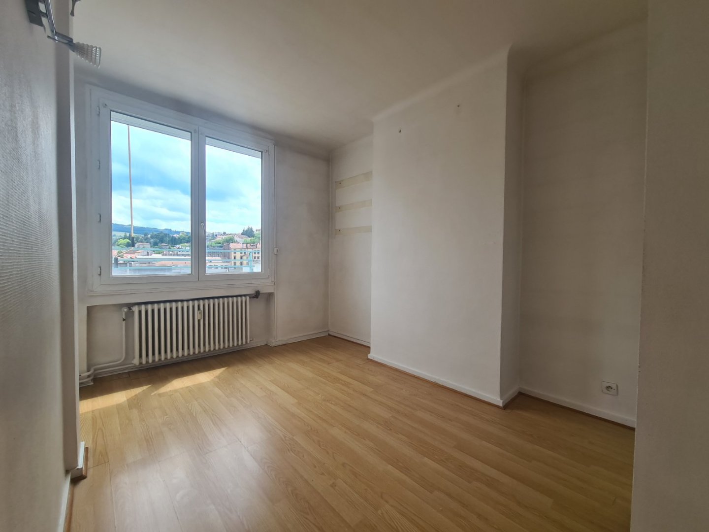 APPARTEMENT T2 - ST ETIENNE FACULTE   CENTRE DEUX - 35.79 m2 - VENDU