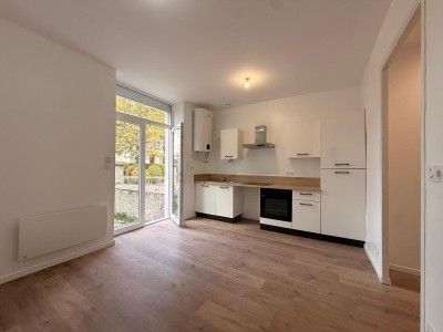 APPARTEMENT T2 A VENDRE - ST ETIENNE FAURIEL - 35.5 m2 - 76 000 €