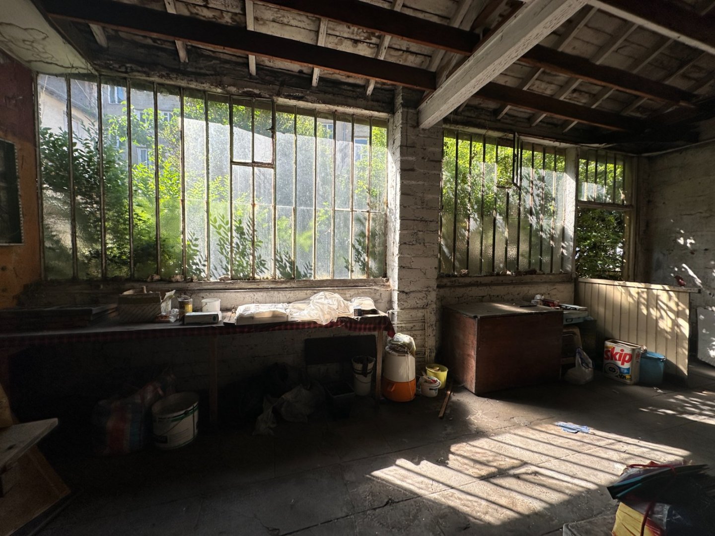 F2 de 67 m2 + atelier 35 m2 dans la cour - ST ETIENNE JACQUARD - 67 m2 - VENDU