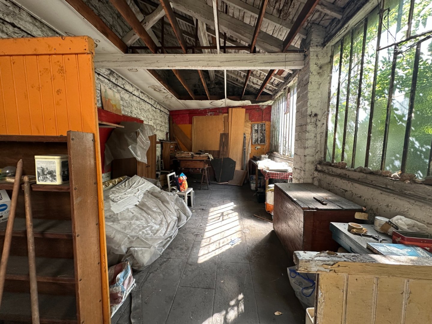 F2 de 67 m2 + atelier 35 m2 dans la cour - ST ETIENNE JACQUARD - 67 m2 - VENDU