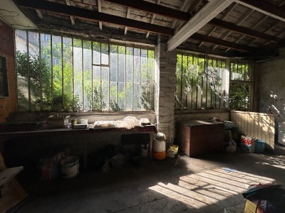 F2 de 67 m2 + atelier 35 m2 dans la cour A VENDRE - ST ETIENNE JACQUARD - 67 m2 - 70000€