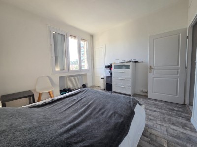 APPARTEMENT T2 - ST ETIENNE MONTPLAISIR - 55.46 m2 - 60 000 €