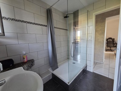 APPARTEMENT T2 - ST ETIENNE MONTPLAISIR - 55.46 m2 - 60 000 €