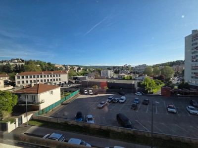 APPARTEMENT T2 - ST ETIENNE MONTPLAISIR - 55.46 m2 - 60 000 €