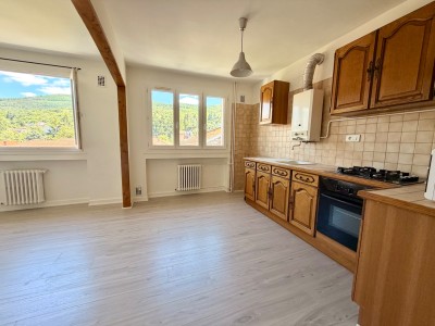 APPARTEMENT T2 A VENDRE - ST ETIENNE - 42.59 m2 - 40 000 €