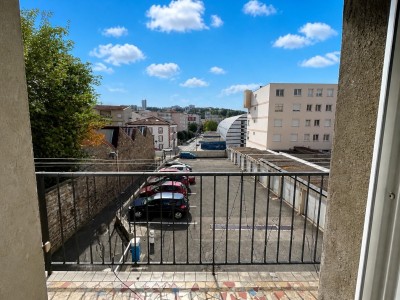 APPARTEMENT T2 A VENDRE - ST ETIENNE - 54.21 m2 - 65 000 €