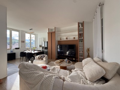 T2 entièrement rénové + terrasse Secteur Jomayère A VENDRE - ST ETIENNE SOLAURE - 80.37 m2 - 117 700 €