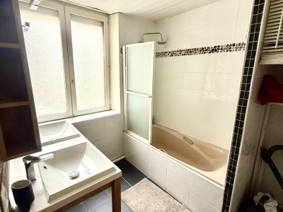 F2 idal investisseur ou 1er achat A VENDRE - ST ETIENNE valbenoite/Trefilerie - 70.52 m2 - 90000€