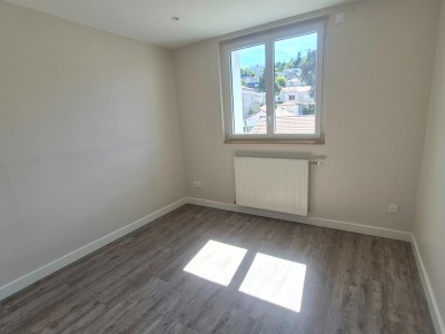 APPARTEMENT T2 A VENDRE - ST ETIENNE VILLEBOEUF - 38.45 m2 - 55 000 €