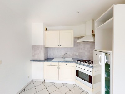 APPARTEMENT T2 A VENDRE - ST GENEST LERPT - 63.43 m2 - 171500€