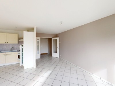 APPARTEMENT T2 A VENDRE - ST GENEST LERPT - 63.43 m2 - 171500€