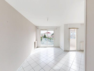 APPARTEMENT T2 A VENDRE - ST GENEST LERPT - 63.43 m2 - 171500€