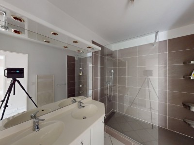 APPARTEMENT T2 A VENDRE - ST GENEST LERPT - 63.43 m2 - 171500€