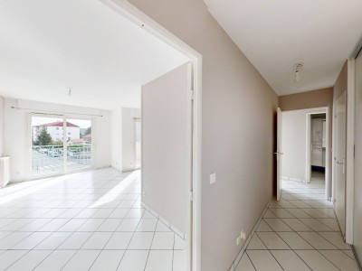 APPARTEMENT T2 A VENDRE - ST GENEST LERPT - 63.43 m2 - 171500€
