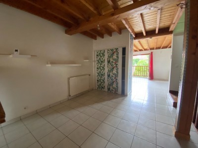 APPARTEMENT T3 LOT N4 TERRASSE 2 PARKING CAVE A VENDRE - ST JUST ST RAMBERT - 85 m2 - 153 000 €