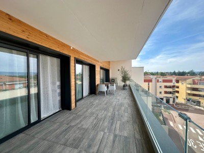 appartement A LOUER - ANDREZIEUX BOUTHEON Centre Ville - 108.77 m2 - 1160€ charges comprises par mois
