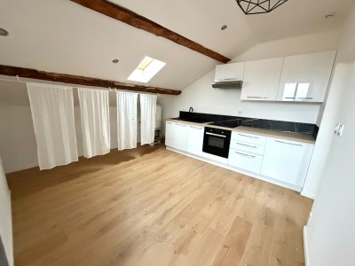 APPARTEMENT T3 A LOUER - ROCHE LA MOLIERE - 71.27 m2 - 645 &euro; charges comprises par mois