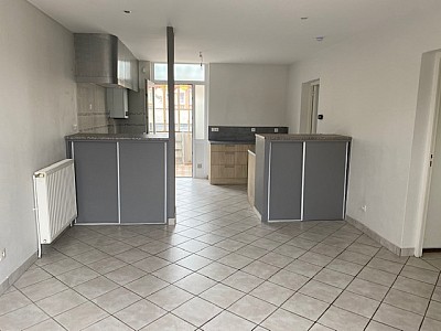 APPARTEMENT T3 - ROCHE LA MOLIERE - 59.15 m2 - LOUÉ