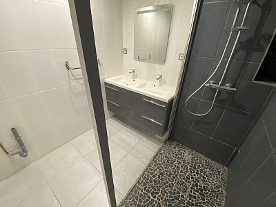 APPARTEMENT T3 A LOUER - ROCHE LA MOLIERE - 67.23 m2 - 630€ charges comprises par mois