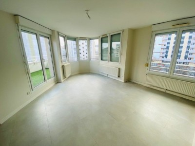 APPARTEMENT T3 - ST ETIENNE ARMEVILLE - 74 m2 - LOUÉ