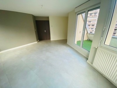APPARTEMENT T3 - ST ETIENNE ARMEVILLE - 74 m2 - LOUÉ