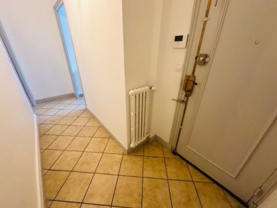 APPARTEMENT T3 A LOUER - ST ETIENNE BADOUILLERE/CENTRE VILLE - 77.7 m2 - 790€ charges comprises par mois