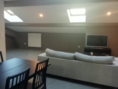 APPARTEMENT T3 A LOUER - ST ETIENNE BADOUILLERE/CENTRE VILLE - 61.53 m2 - 730 € charges comprises par mois