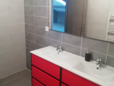 APPARTEMENT T3 A LOUER - ST ETIENNE BADOUILLERE/CENTRE VILLE - 61.53 m2 - 730 € charges comprises par mois