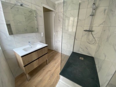 APPARTEMENT T3 - ST ETIENNE BADOUILLERE - 78.3 m2 - LOUÉ