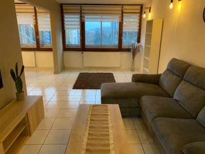 APPARTEMENT T3 A LOUER - ST ETIENNE BERGSON - 91.48 m2 - 875€ charges comprises par mois