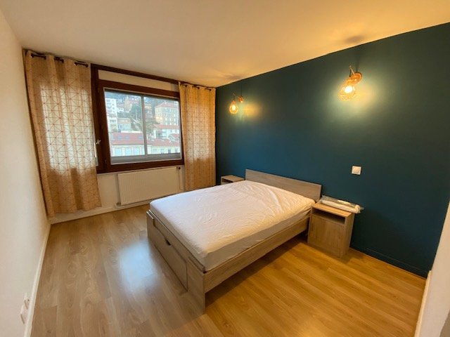 APPARTEMENT T3 - ST ETIENNE BERGSON - 91.48 m2 - LOU&Eacute;