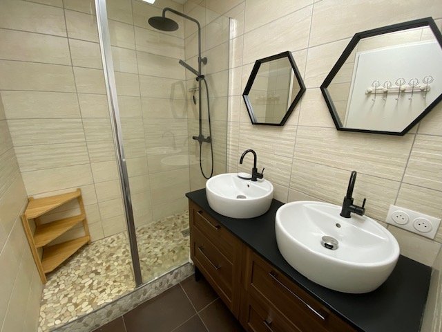 APPARTEMENT T3 - ST ETIENNE BERGSON - 91.48 m2 - LOU&Eacute;