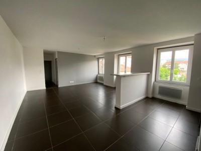 3 Pièces A LOUER - ST ETIENNE Centre Ville/Badouillère - 62.18 m2 - 638 € charges comprises par mois